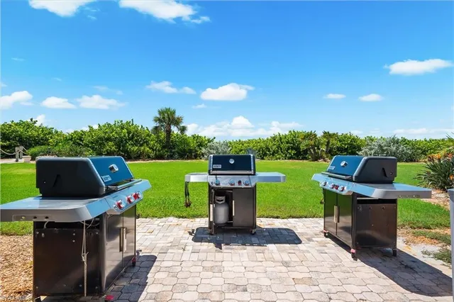 $1,025,000 | 4545 Gulf Of Mexico Drive, Unit 511, Longboat Key, FL 34228