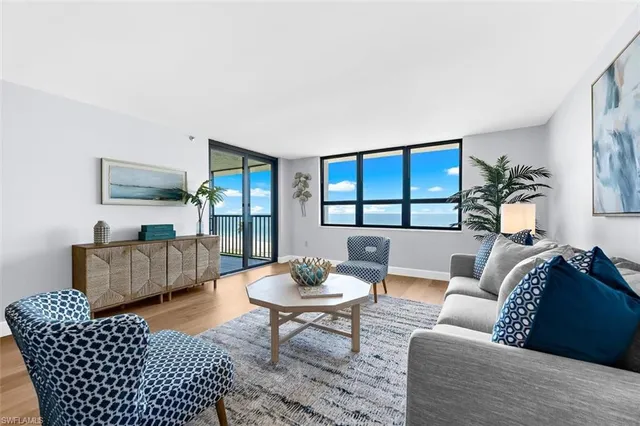 $1,025,000 | 4545 Gulf Of Mexico Drive, Unit 511, Longboat Key, FL 34228