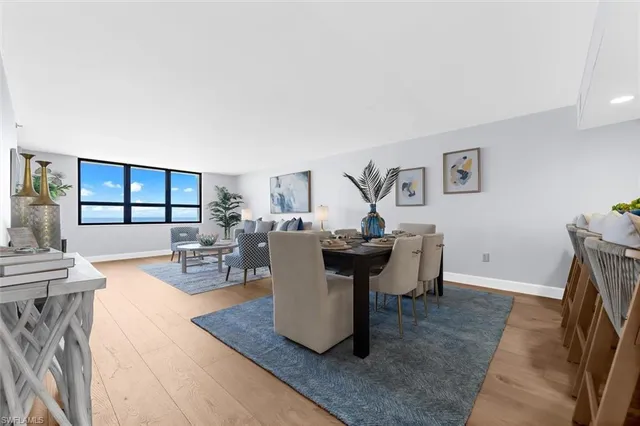 $1,025,000 | 4545 Gulf Of Mexico Drive, Unit 511, Longboat Key, FL 34228