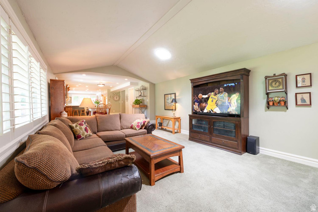 3118 South 975 East Bountiful, UT 84010 - Photo 13 of 44