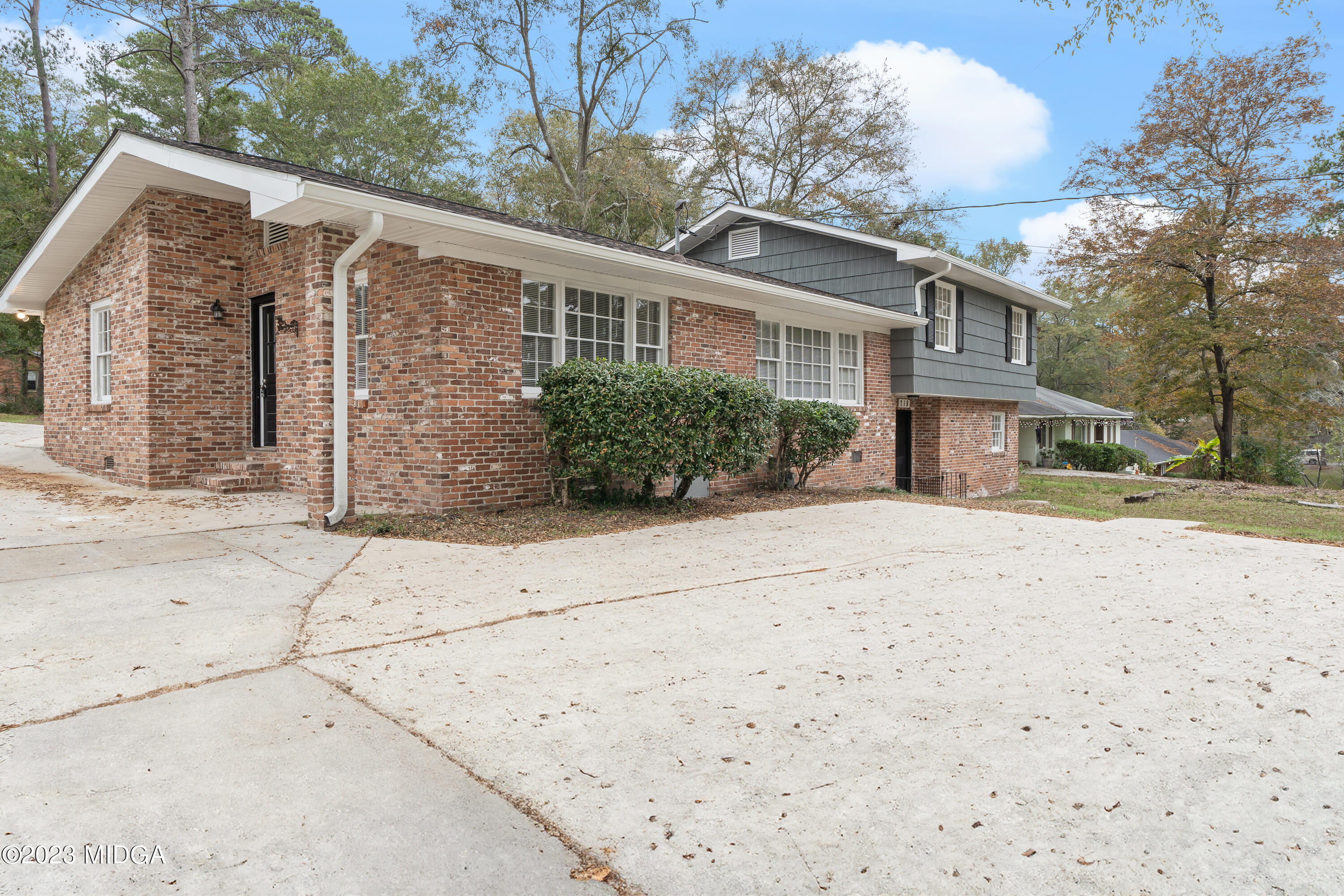 718 Woodhaven Road Macon, GA 31204 - Photo 2 of 37 718 Woodhaven Rd-02893