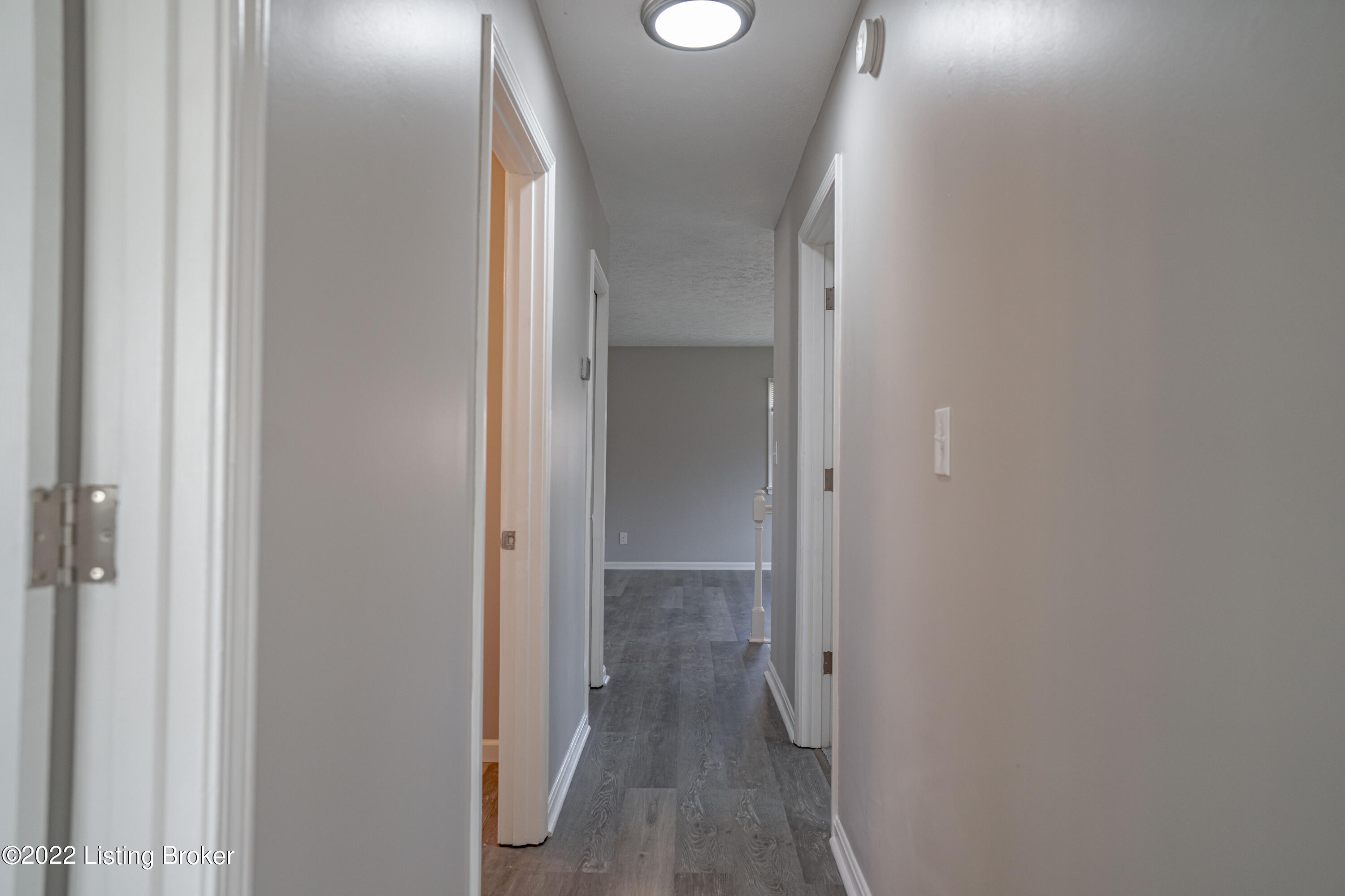 272 Topfield Road Louisville, KY 40229 - Photo 21 of 52 DSC01391
