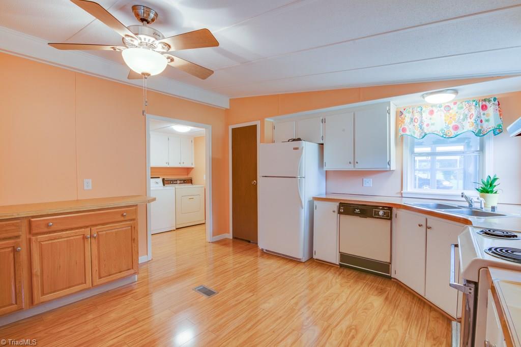 330 Hilton Road Advance, NC 27006 - Photo 9 of 28 Gallery Image 9