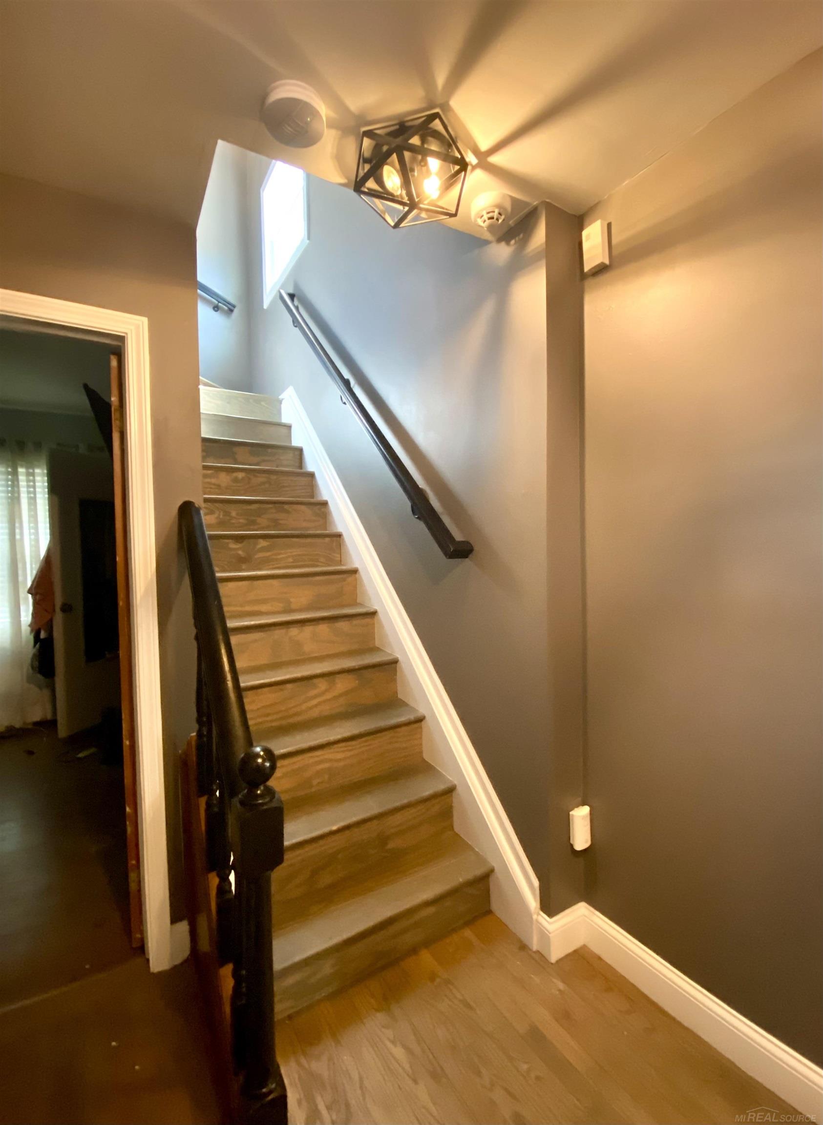 8660 Clinton River Road Sterling Heights, MI 48314 - Photo 20 of 40 50107944-19.JPG