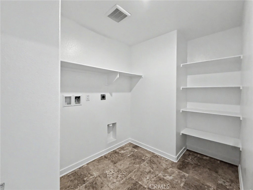 1366 Thunderbolt Lane Rialto, CA 92376 - Photo 16 of 16 laundry