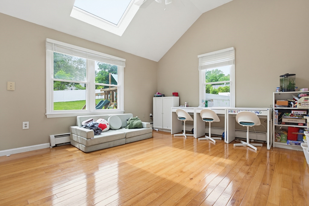 102 Purchase Street Milford, MA 01757 - Photo 7 of 37