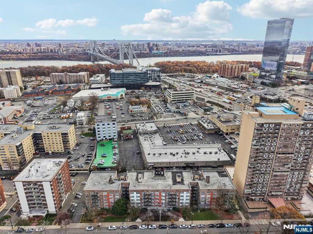 2160 Center, Unit 5N Fort Lee, NJ 07024 - Photo 28 of 30 a view of a city with tall buildings