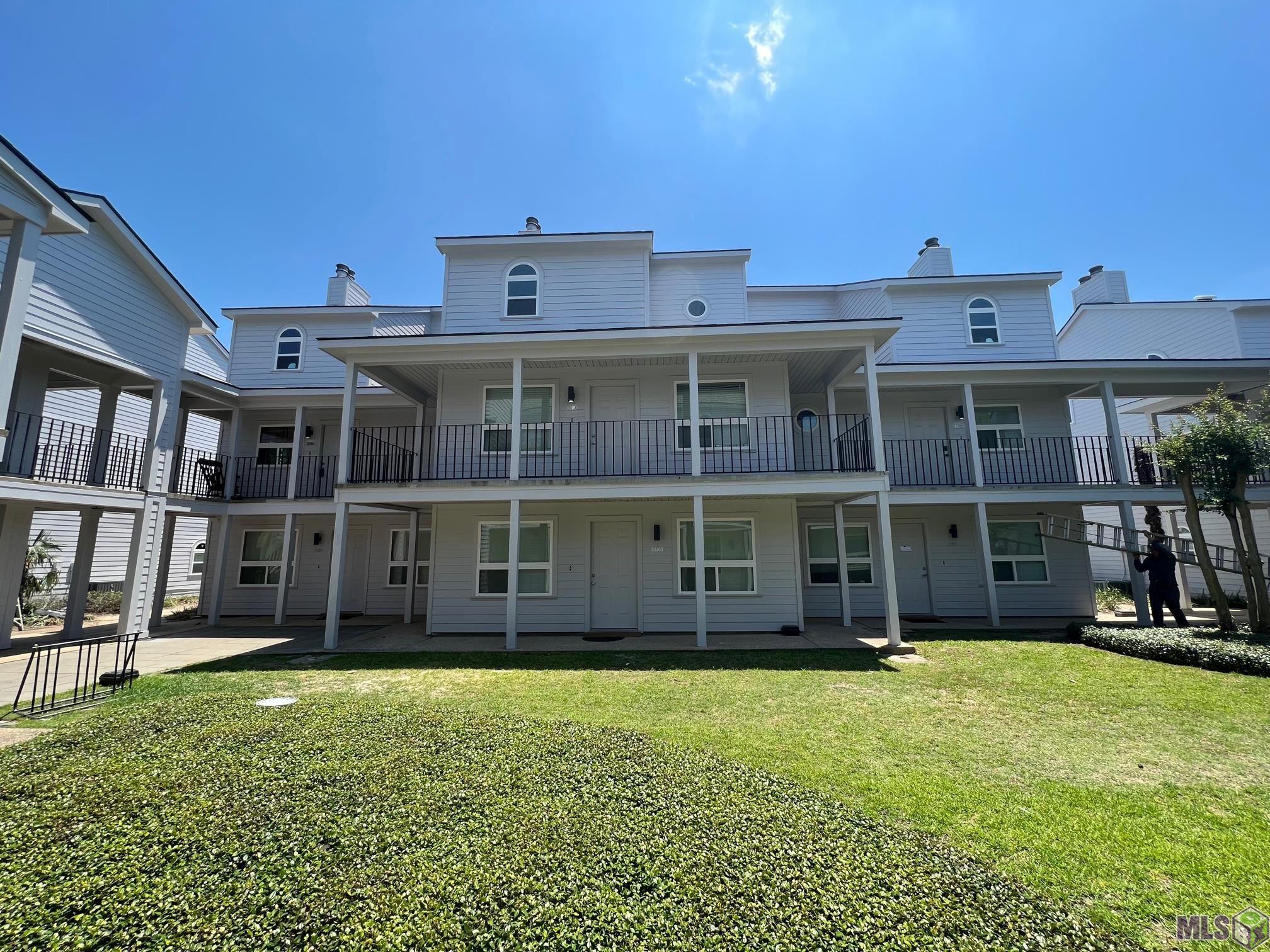3330 Willard Street, Unit 406 Baton Rouge, LA 70802 - Photo 8 of 15 Gallery Image 8