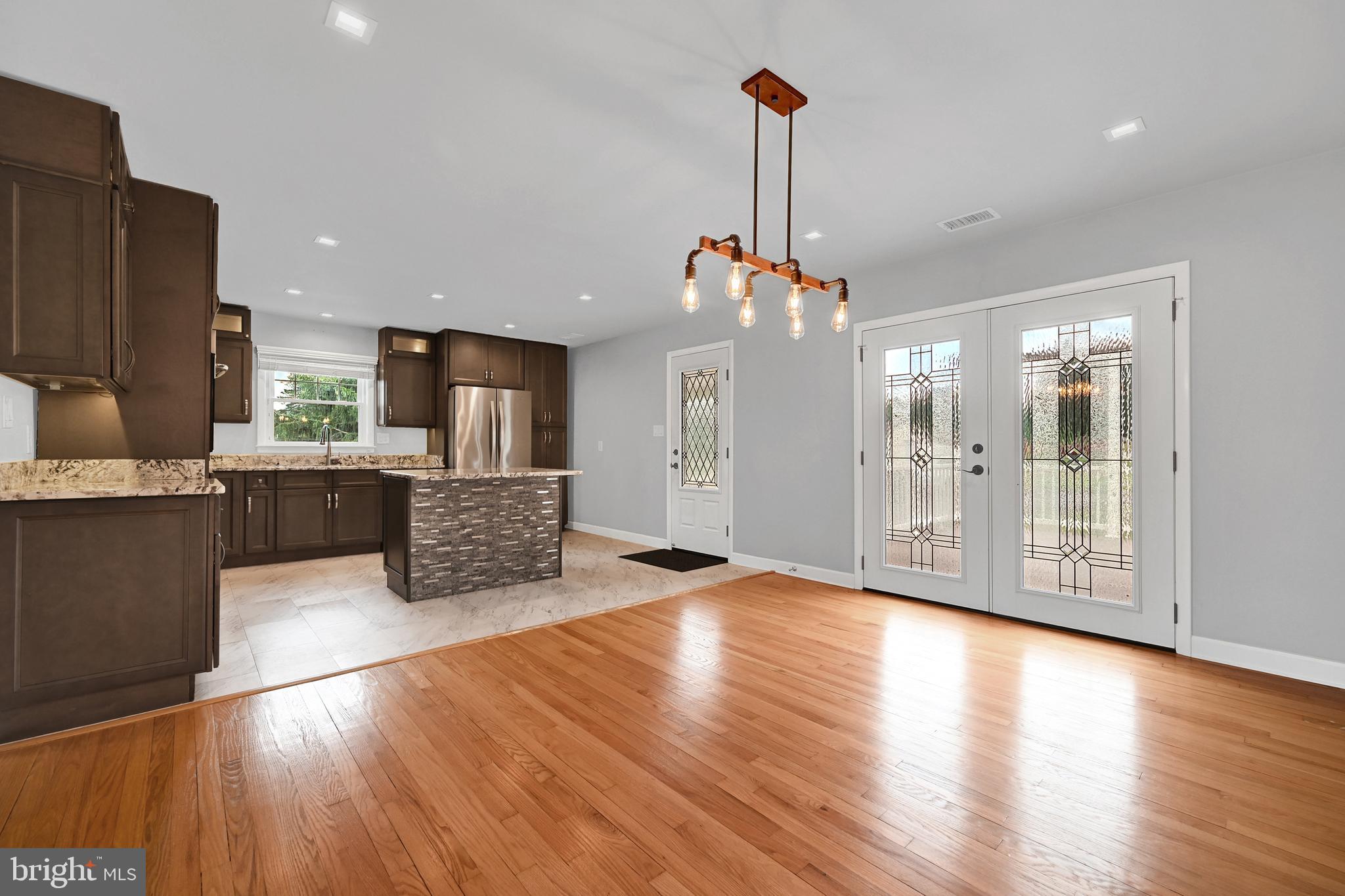 4684 Linthicum Road Dayton, MD 21036 - Photo 10 of 39 Dining room access to kitchen
