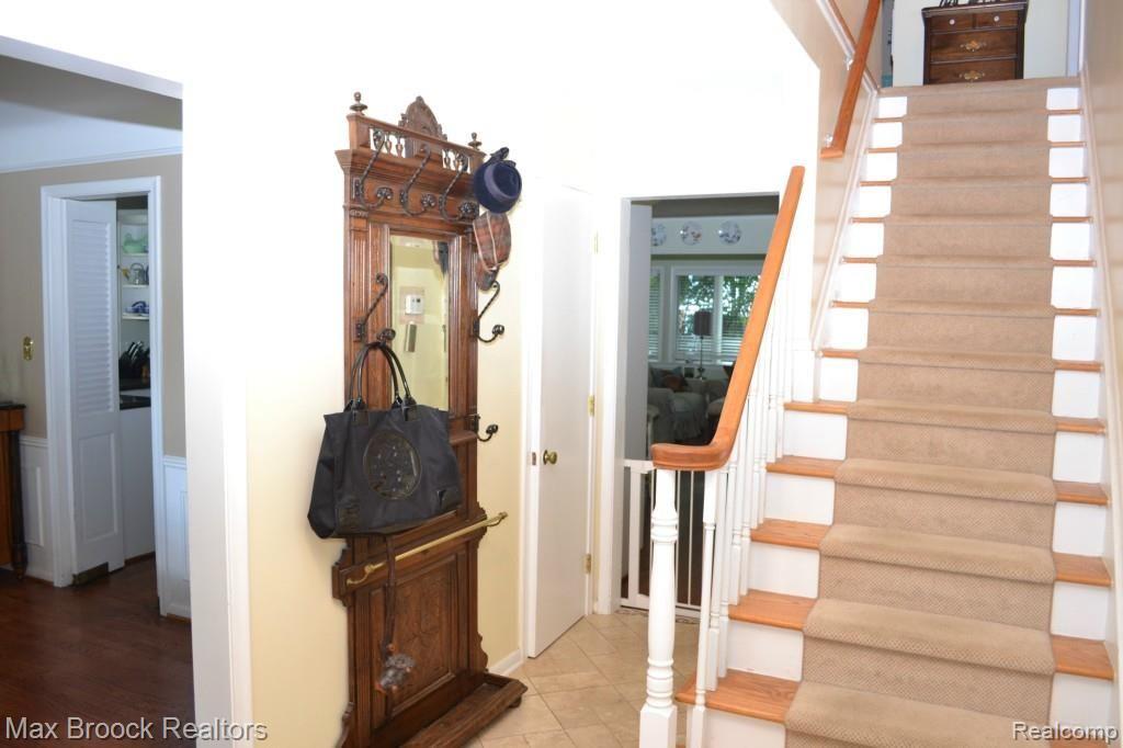 2515 Amberly Road Bloomfield Hills, MI 48301 - Photo 26 of 26 DSC_0234.jpg