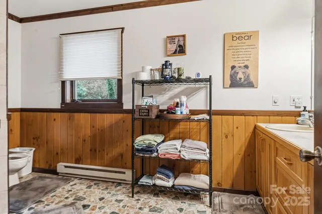 $1,199,900 | 4662 Rainbow Springs Road, Franklin, NC 28734