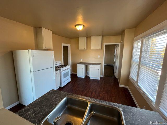 42 Oak Street, Unit 2 River Rouge, MI 48218 - Photo 10 of 11
