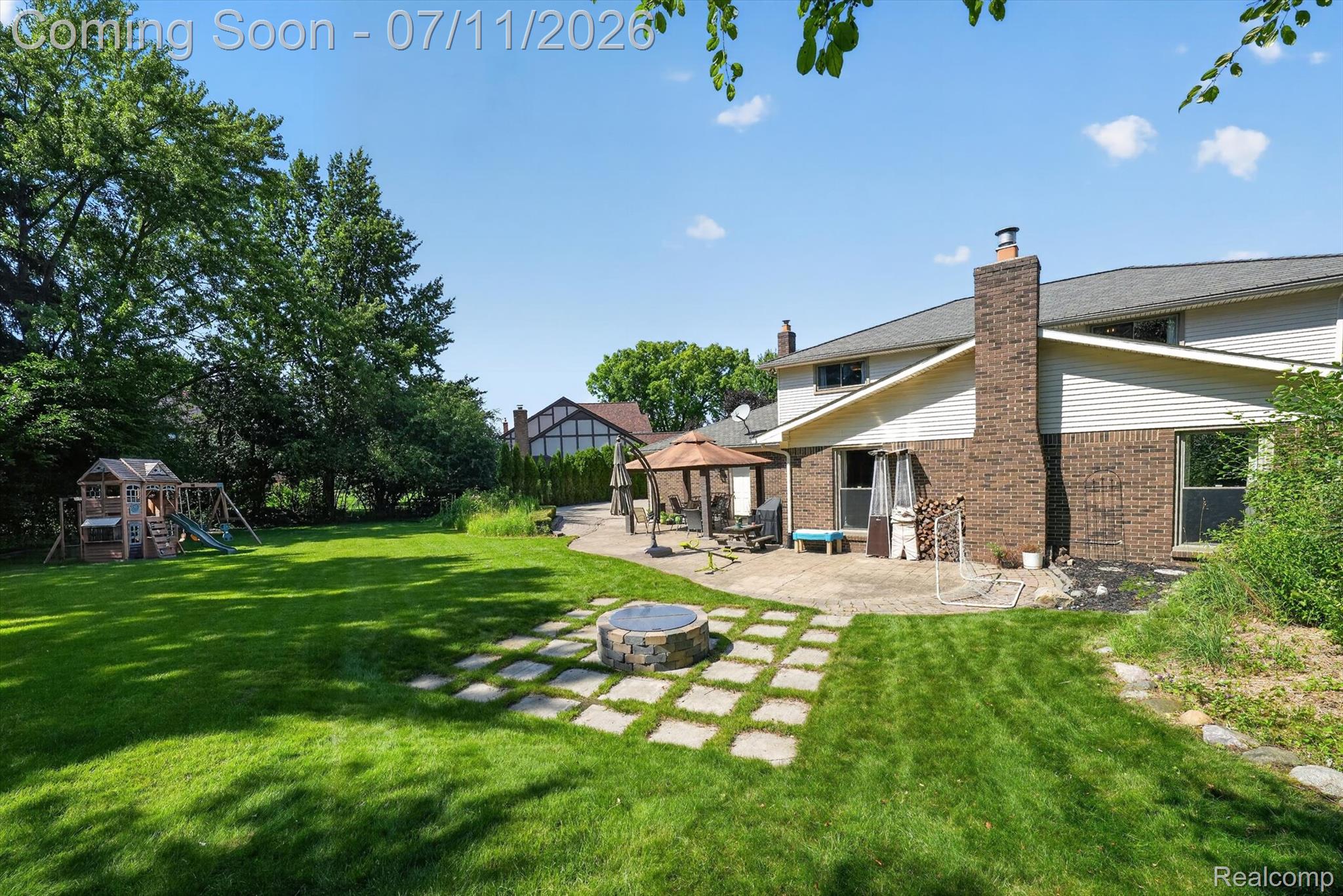 3115 Glengrove Drive Rochester, MI 48309 - Photo 50 of 66 53-3115-Glengrove-Dr-WindowStill-Photography.jpg