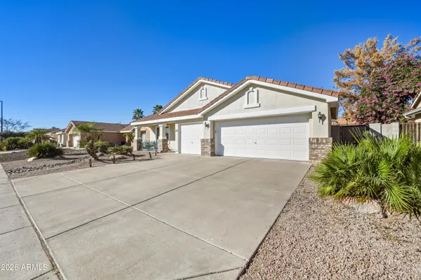 $524,900 | 824 West Cooley Drive, Gilbert, AZ 85233