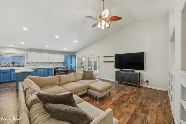 $524,900 | 824 West Cooley Drive, Gilbert, AZ 85233