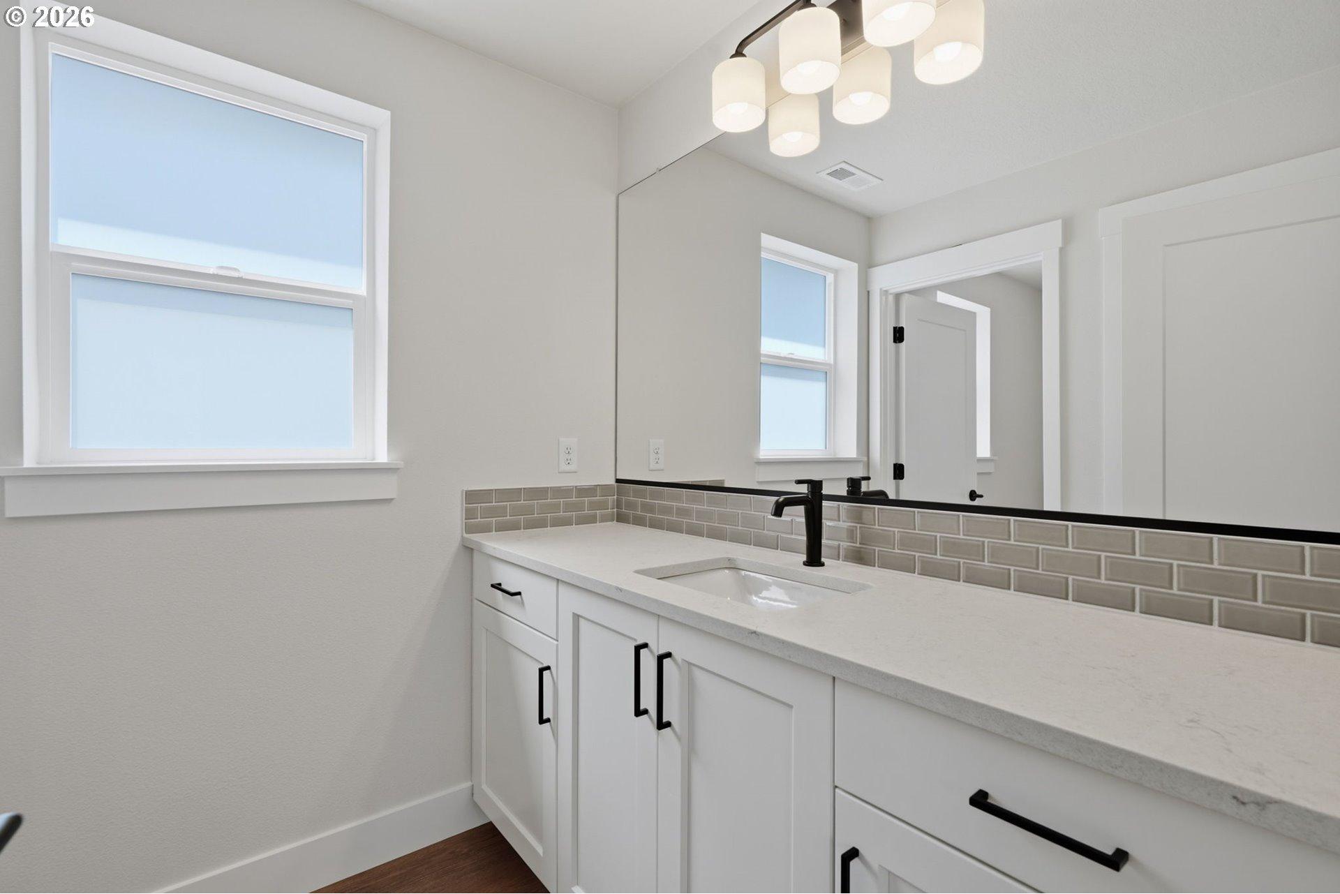 2463 North Villa Road Newberg, OR 97132 - Photo 12 of 18 Gallery Image 12