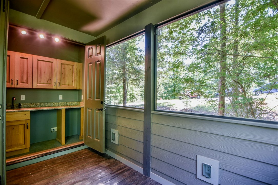 102 Cliffside Trail Pickens, SC 29671 - Photo 13 of 43 Bar on the screened porch!