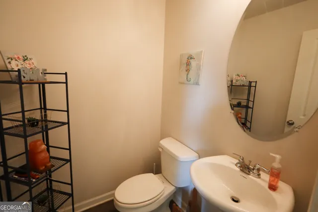 en empty room with windows