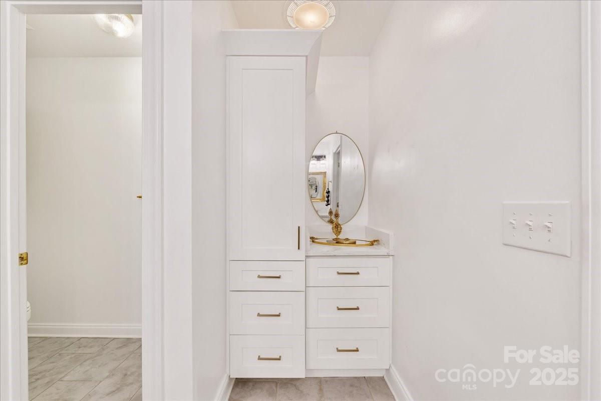 9701 Deer Run Road Waxhaw, NC 28173 - Photo 29 of 47 a view of dresser