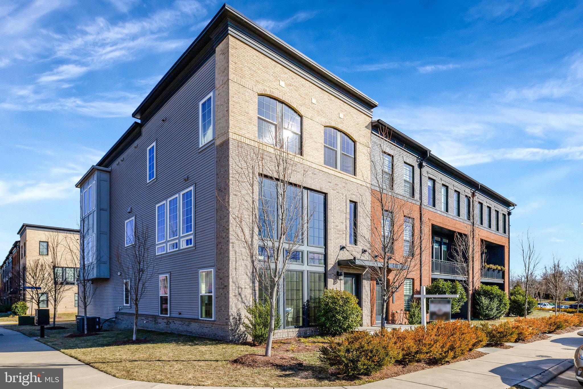 23120 Brooksbank Square Brambleton, VA 20148 - Photo 2 of 63