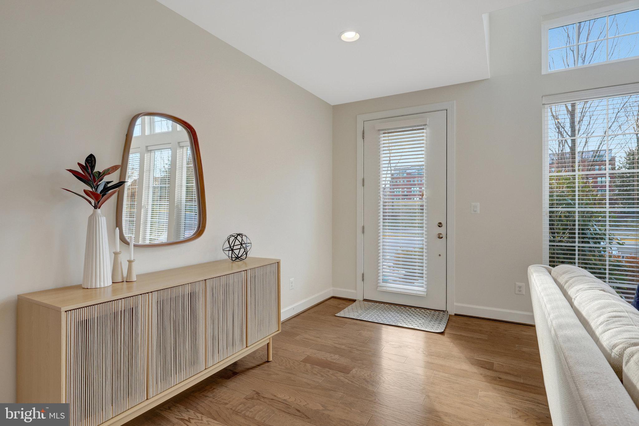 23120 Brooksbank Square Brambleton, VA 20148 - Photo 4 of 63