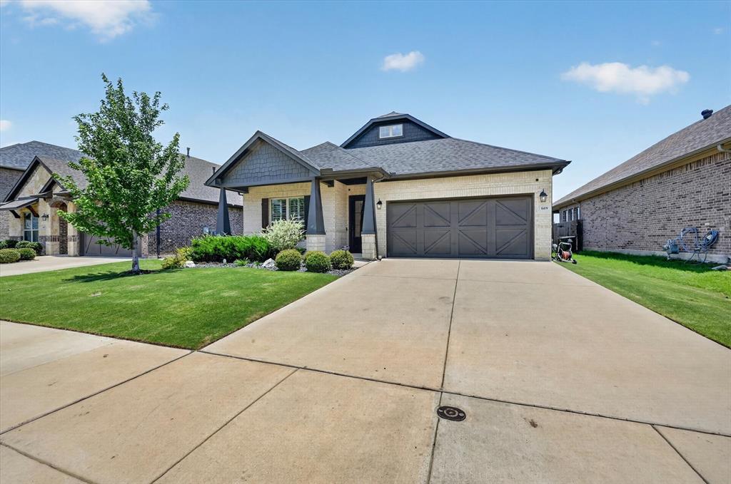669 Harris Ridge Drive Arlington, TX 76002 - Photo 3 of 40