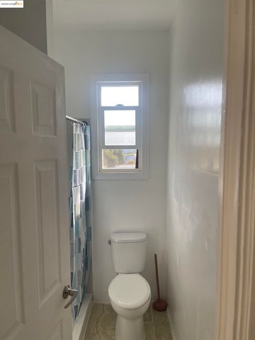 $830,000 | 2212 17th Avenue, Oakland, CA 94606