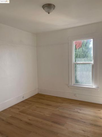 $830,000 | 2212 17th Avenue, Oakland, CA 94606