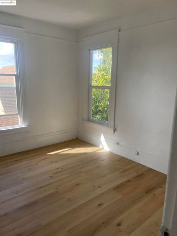 $830,000 | 2212 17th Avenue, Oakland, CA 94606