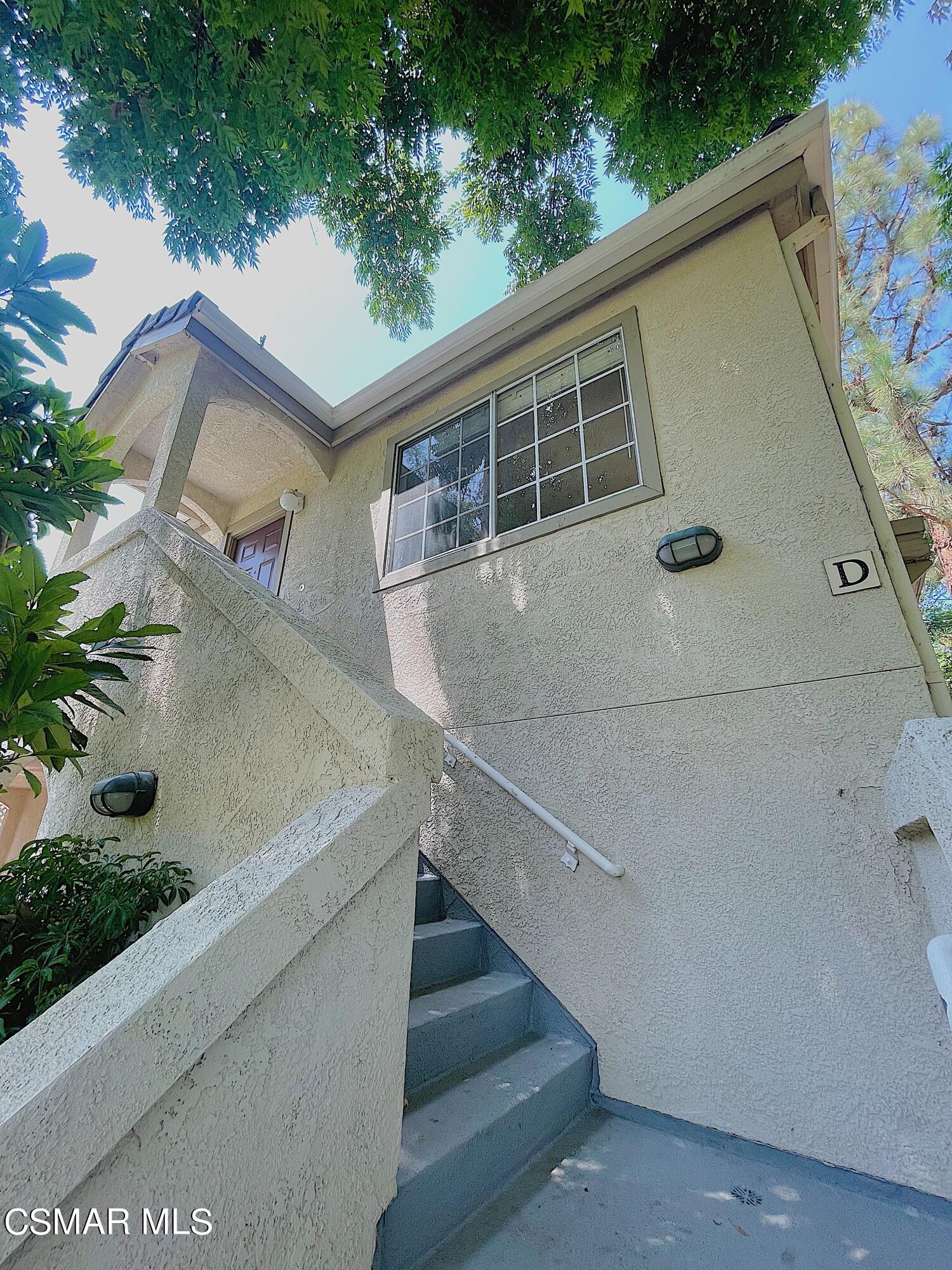 1079 Waltham Road, Unit D Simi Valley, CA 93065 - Photo 2 of 21 73A7CC60-AAB6-431F-A4EE-65EE52A88787