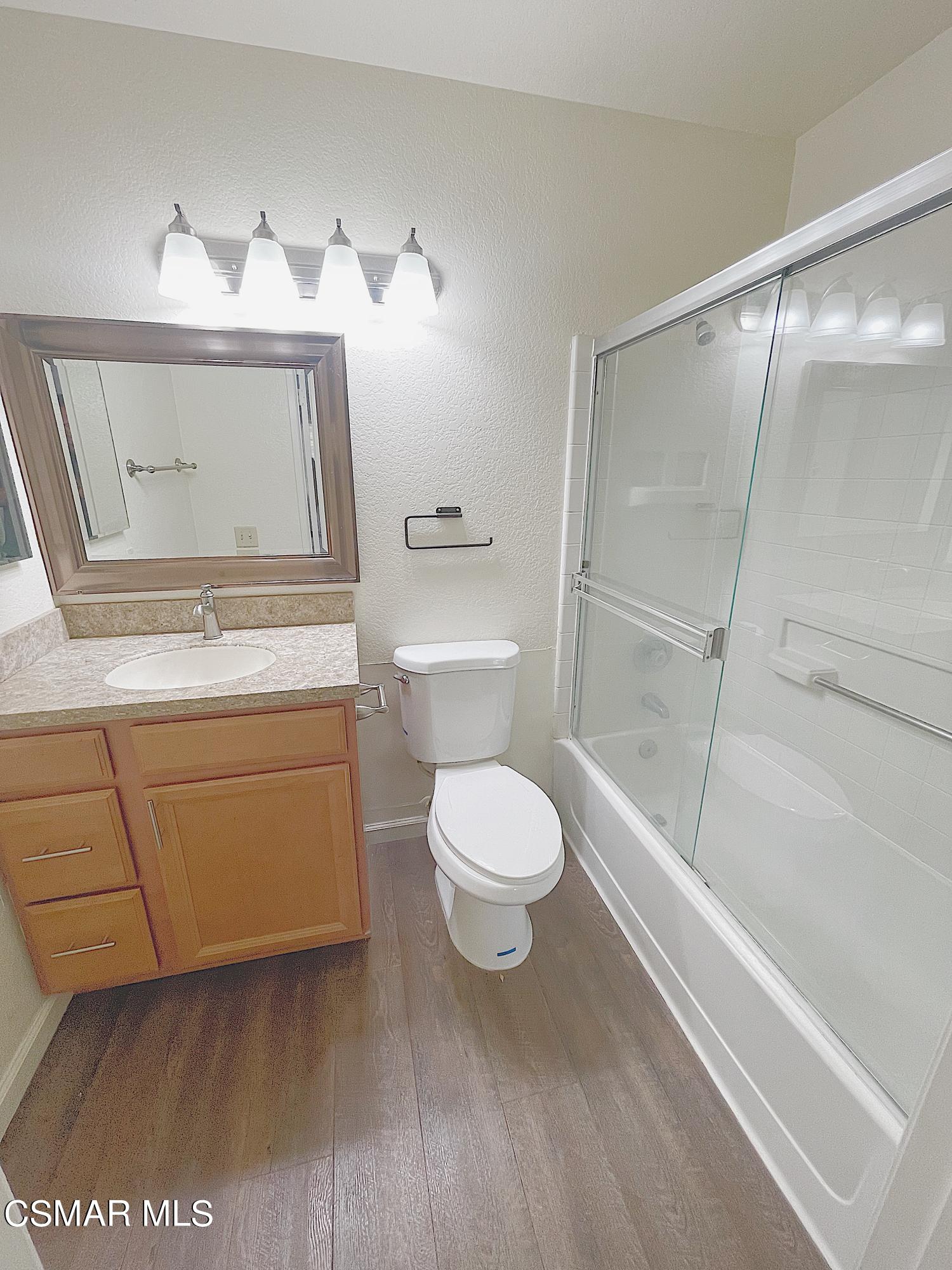 1079 Waltham Road, Unit D Simi Valley, CA 93065 - Photo 16 of 21 EDD20161-55AE-4E61-8AD8-2D5580D30337
