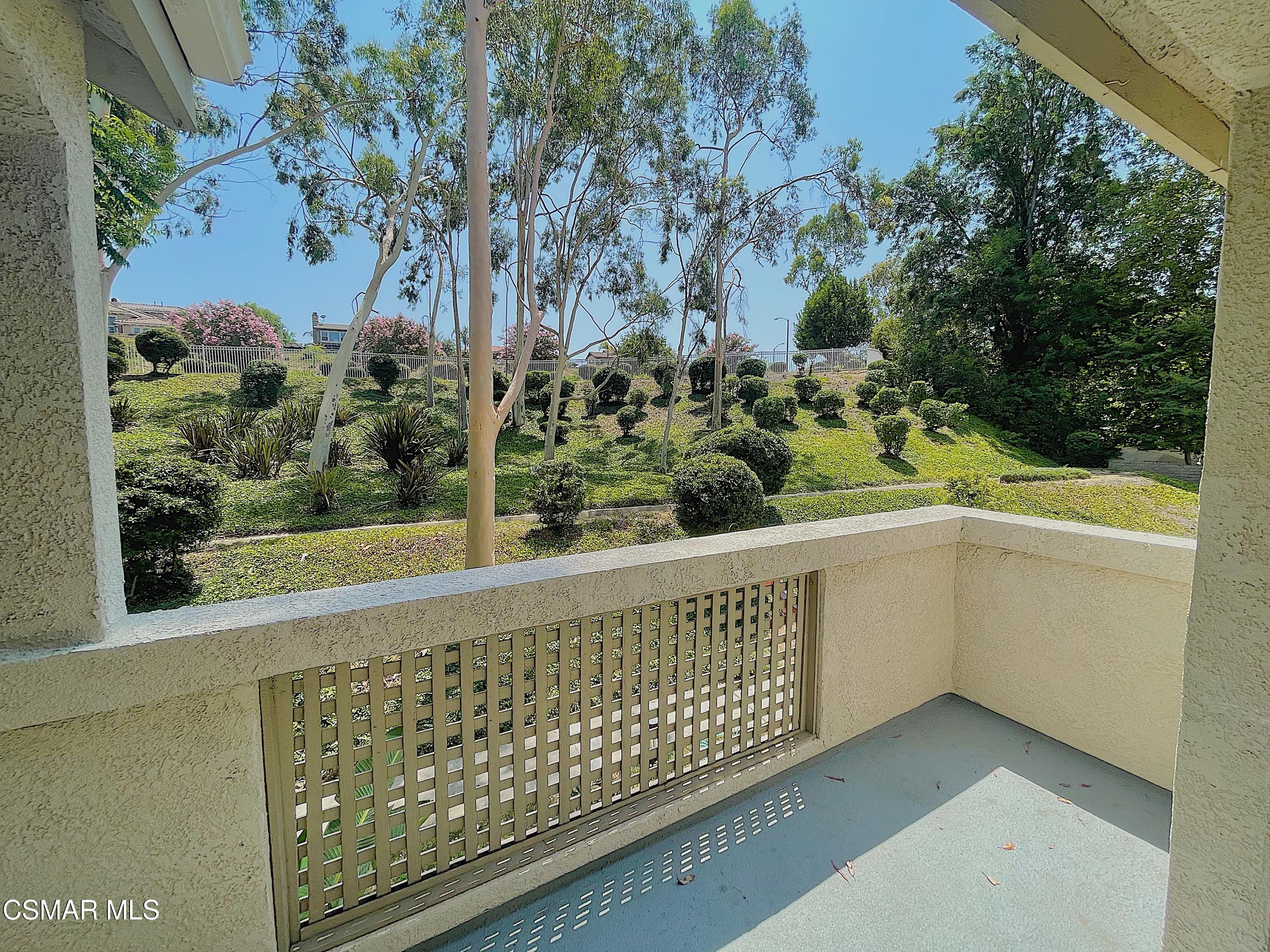 1079 Waltham Road, Unit D Simi Valley, CA 93065 - Photo 5 of 21 1A27B22B-E13A-4B12-AD8B-72553D94BA97