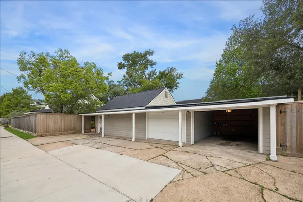 $3,500 | 2202 Colquitt Street, Houston, TX 77098