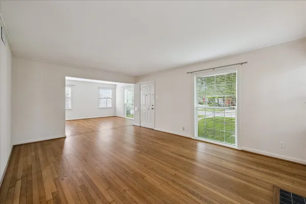 $3,500 | 2202 Colquitt Street, Houston, TX 77098
