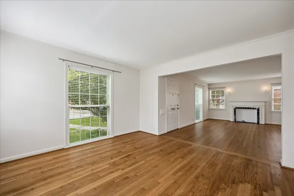 $3,500 | 2202 Colquitt Street, Houston, TX 77098