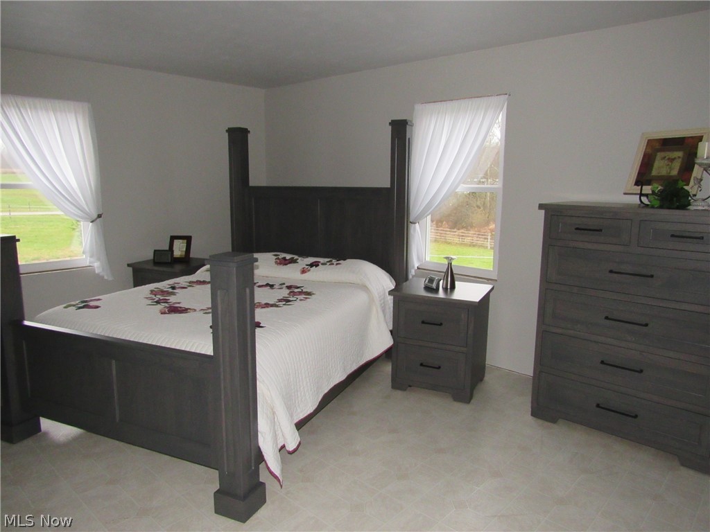 15724 Newcomb Road Middlefield, OH 44062 - Photo 4 of 16