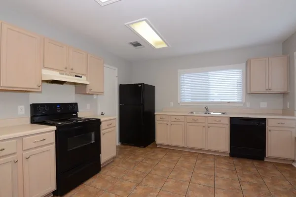 $1,950 | 10316 Garbacz Drive, Austin, TX 78748