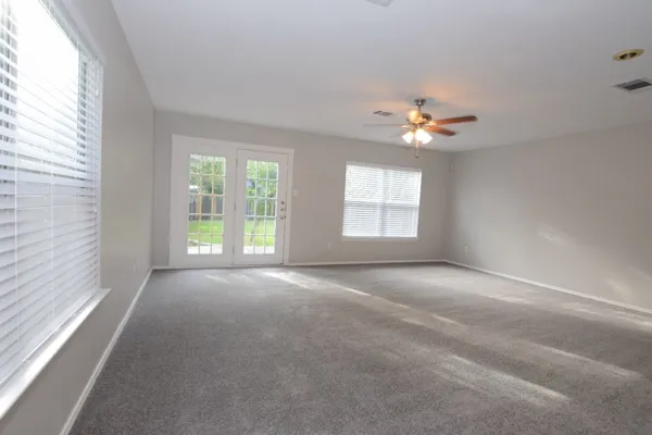 $1,950 | 10316 Garbacz Drive, Austin, TX 78748