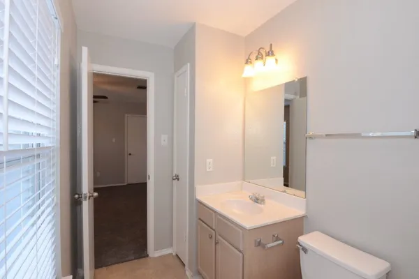 $1,950 | 10316 Garbacz Drive, Austin, TX 78748