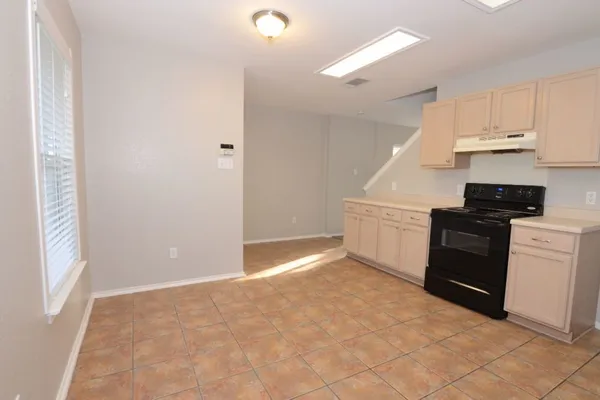 $1,950 | 10316 Garbacz Drive, Austin, TX 78748