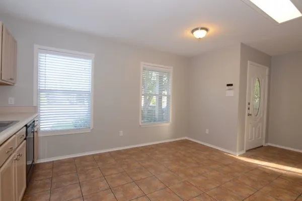 $1,950 | 10316 Garbacz Drive, Austin, TX 78748