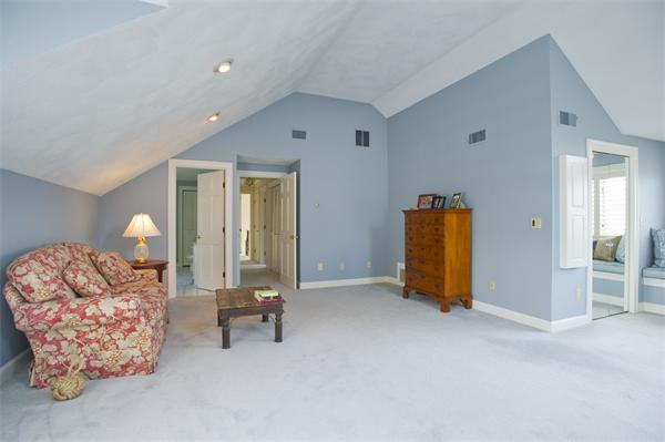 17 Whittier Road Marblehead, MA 01945 - Photo 16 of 24