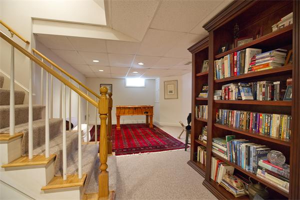 17 Whittier Road Marblehead, MA 01945 - Photo 21 of 24
