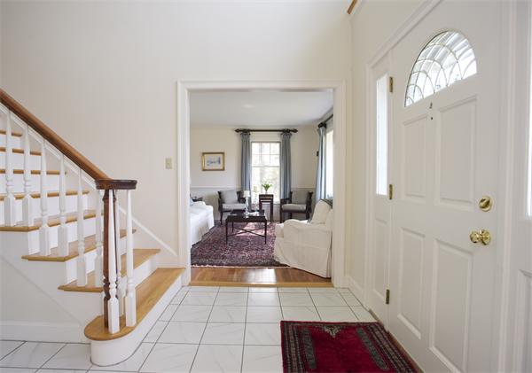 17 Whittier Road Marblehead, MA 01945 - Photo 5 of 24