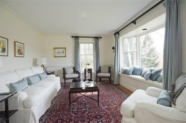 17 Whittier Road Marblehead, MA 01945 - Photo 6 of 24