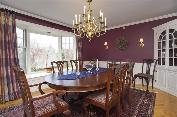 17 Whittier Road Marblehead, MA 01945 - Photo 7 of 24