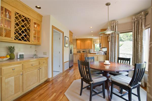 17 Whittier Road Marblehead, MA 01945 - Photo 10 of 24