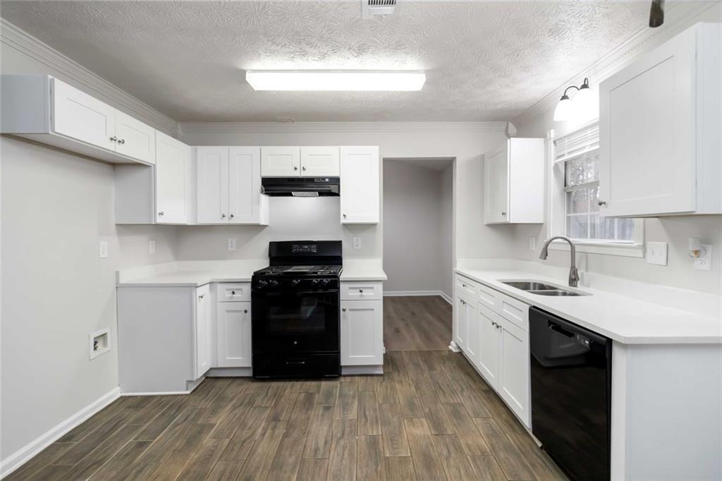 4835 Haymarket Trail Decatur, GA 30035 - Photo 11 of 38