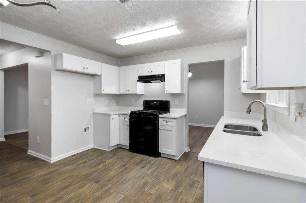 4835 Haymarket Trail Decatur, GA 30035 - Photo 12 of 38