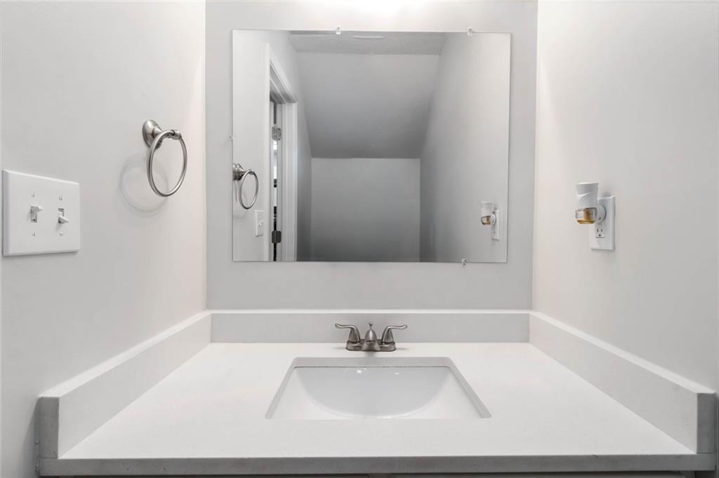 4835 Haymarket Trail Decatur, GA 30035 - Photo 20 of 38